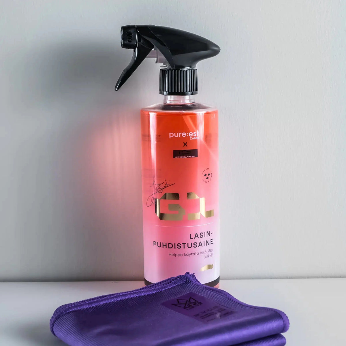 Manzikki_mansikantuoksuinen_lasinpuhdistusaine Frenchic verkkokaupasta.