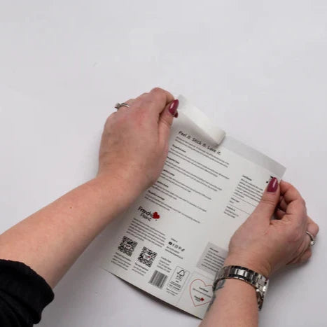 Tee sisustusmaalin valinnasta helppoa – kokeile Peel & Stick -sävymallejamme!
Valmistettu aidosta Frenchic maalista.
Frenchic maalit ovat erinomainen valinta koteihin, liiketiloihin ja erilaisiin yritystiloihin, kuten galleriat, kahvilat, ravintolat, life style-myymälät.