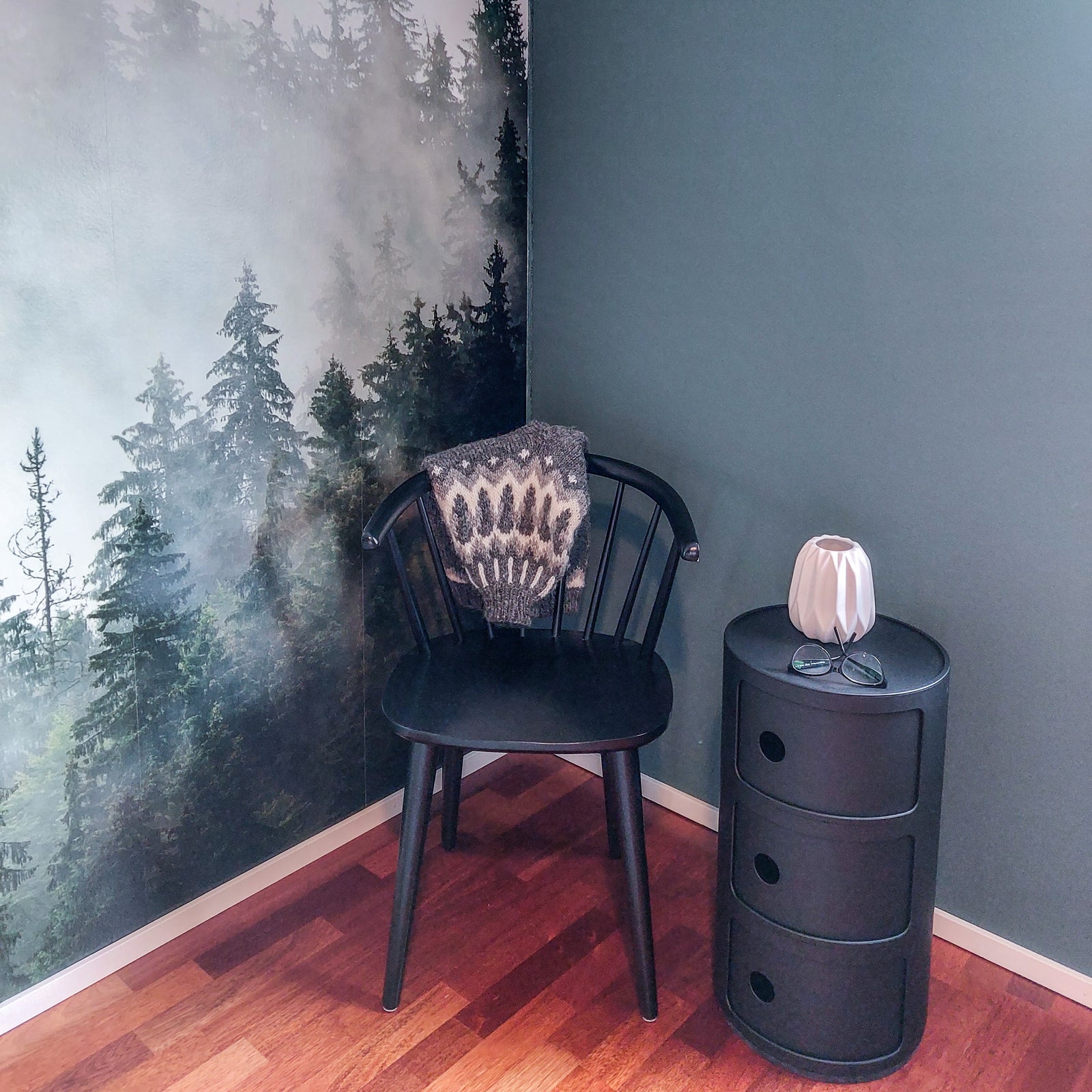 Sininen_seinamaali_Jitterbug_Frenchic_52