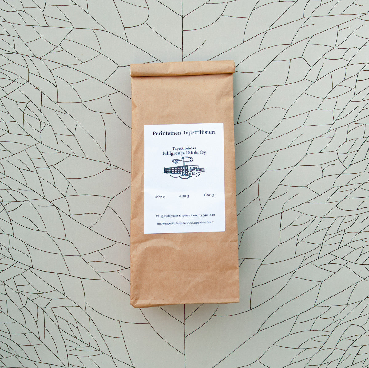 Perinteinen tapettiliisteri