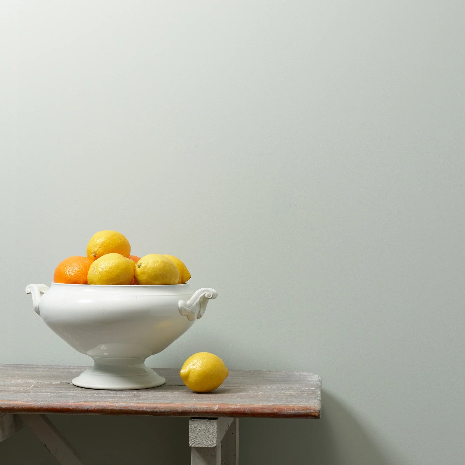 Testivoittaja vihreä seinämaali Frenchic. 