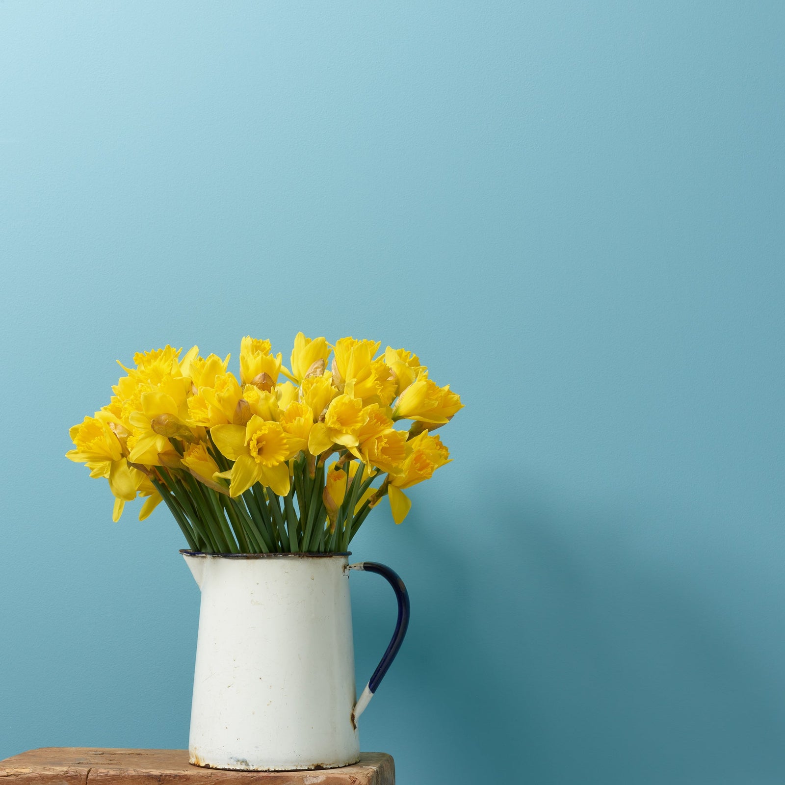 Santorini turkoosi maalisävy Frenchic.