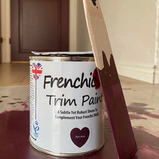 Trim Paint on korkealaatuinen lista- ja ovimaali kodin sisäpinnoille, joissa vaaditaan erityistä kestävyyttä ja viimeisteltyä lopputulosta.

Hienovarainen satiinipinta tekee maalista erinomaisen valinnan kaikkiin kodin pintoihin, puulle tai metallile:  oviin, listoihin, karmeihin, kalusteisiin, keittiön kaapinoviin ja pattereihin.