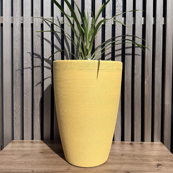 Hot As Mustard - Peel & Stick sävymalli-Frenchic Paint Finland