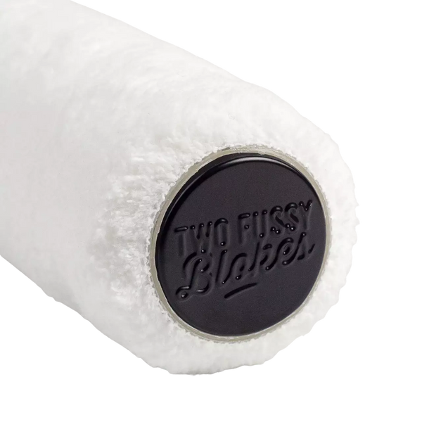 Suosittelemme tätä erityisesti sisäseinien pohjamaaleihin ja pintamaaleihin upean lopputuloksen saamiseksi.

10 mm:n nukalla olevaa isoa TFB-sarjan telaa voidaan käyttää kaikkien vesipohjaisten maalien kanssa, ja sitä käytetään yleisesti huippuluokan viimeistelyyn keskikokoisilla ja suurilla pinnoilla, kuten seinissä ja katoissa.