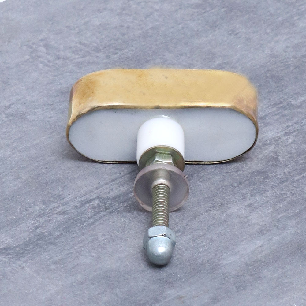 Valkoinen_kulta_ovaali_kivi_nuppi_maalikauppa_frenchic.