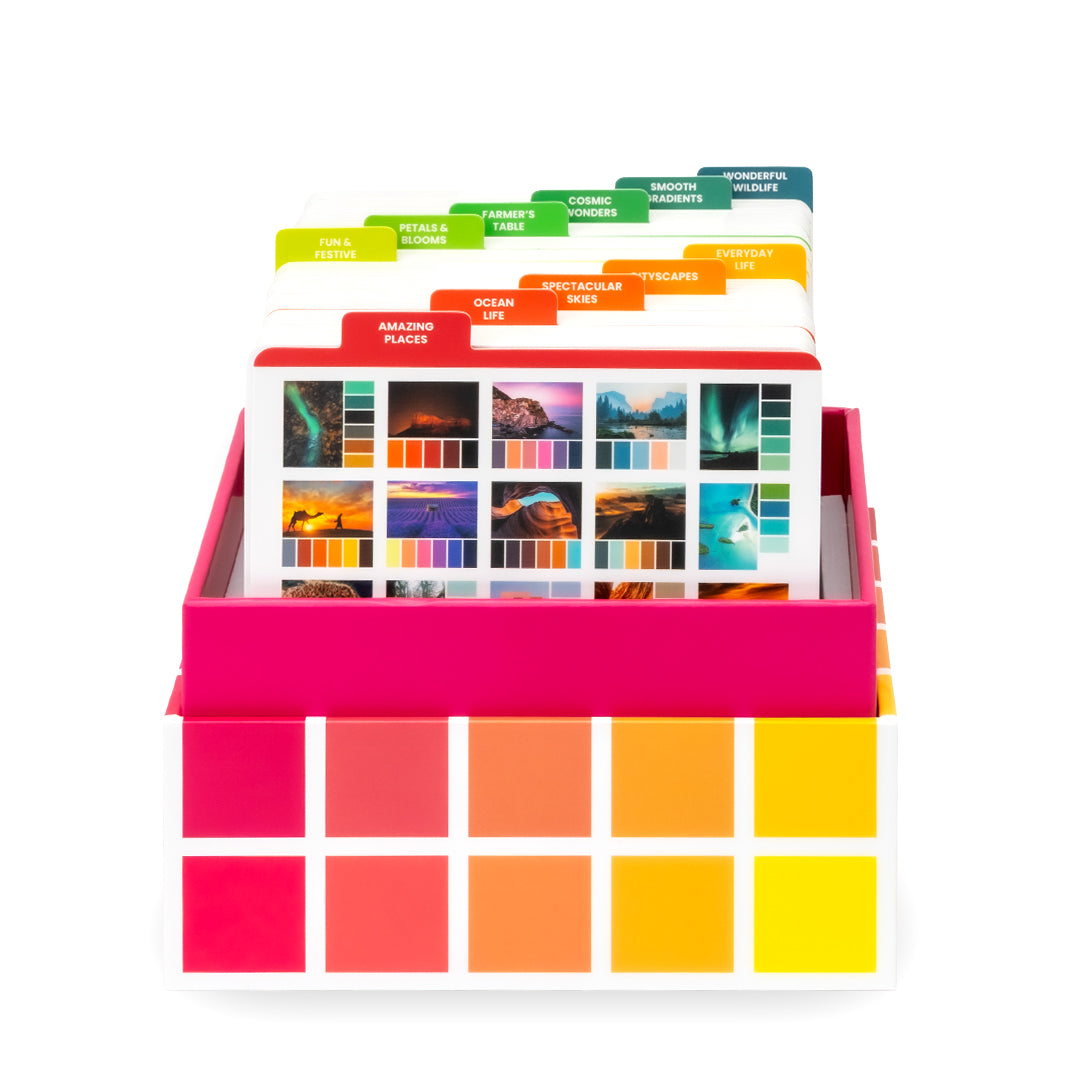 Colour Cube, Volume 2: Jos olet vähänkin haaveilija, Colour Cube 2 on kuin tehty sinulle! Sen upeat väriyhdistelmät ovat saaneet inspiraationsa henkeäsalpaavista maisemista, taivaan vaihtuvista sävyistä ja paikoista, joihin mielesi halajaa.