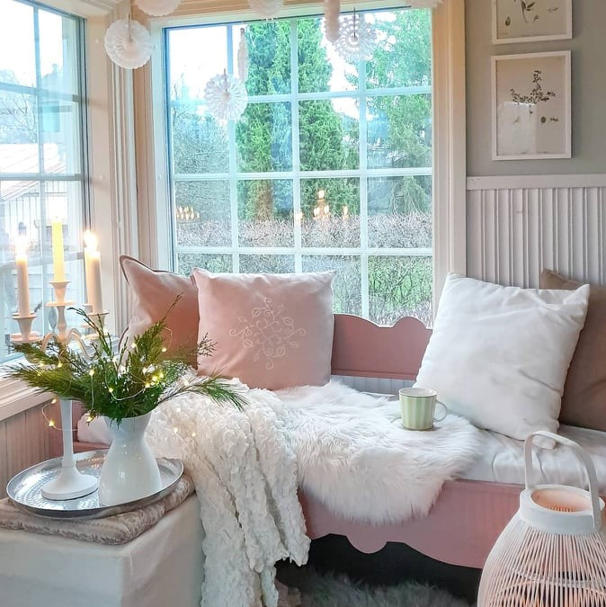 DuskyBlush-puuterinen pinkki Frenchic maali.