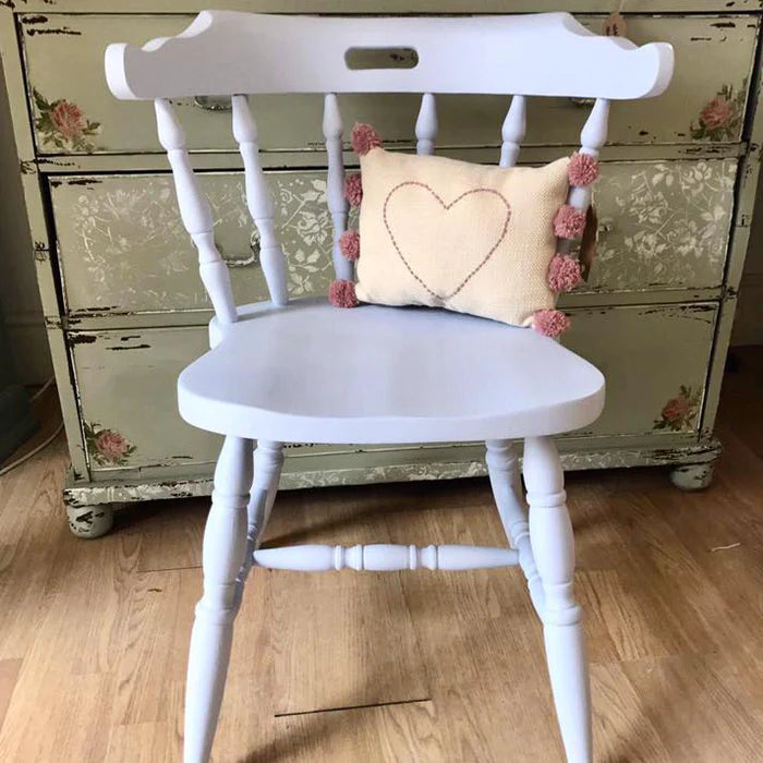 Parma Violet - vaalea laventeli Al Fresco kalustemaali-Al Fresco mattapintainen ja kestävä kalkkimaali-Frenchic Paint Finland