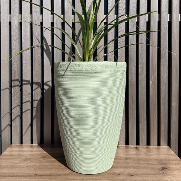 Bradstock - vaaleanvihreä Al Fresco kalustemaali-Al Fresco mattapintainen ja kestävä kalkkimaali-Frenchic Paint Finland