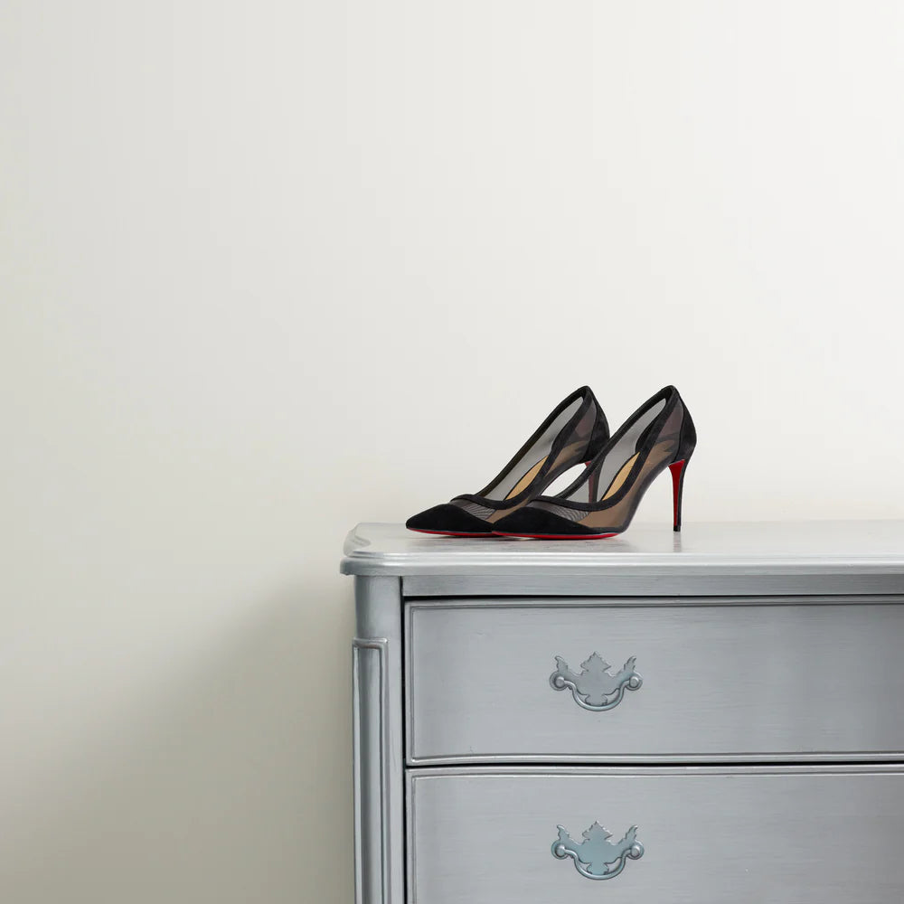 Wedding Cake  kellastumaton valkoinen mattapintainen maali Frenchic paint.