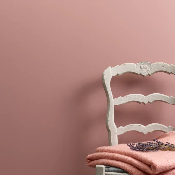 Last Dance - roosa maali TP - Trim Paint listamaali - Frenchic Paint Finland