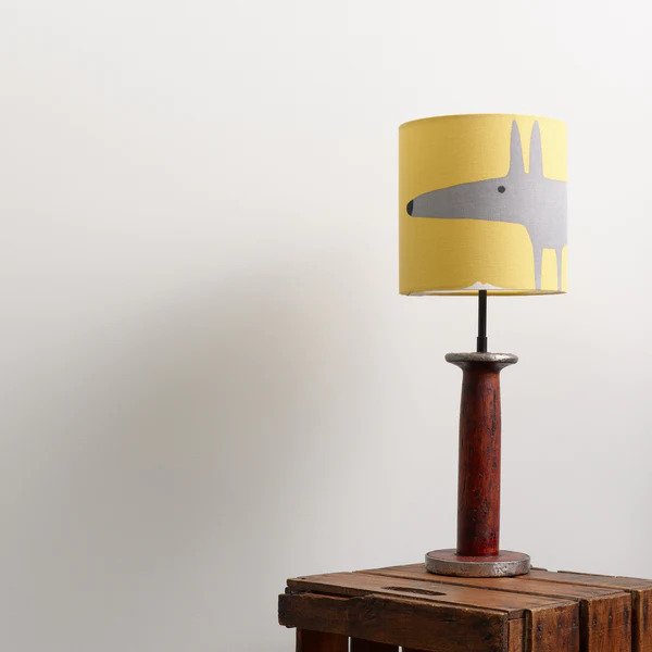 Testivoittaja  vaalean harmaa seinämaali Frenchic. 