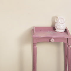 Luonnonvalkoinen Frenchic seinämaali Parchment Frenchic Paint Finland. 